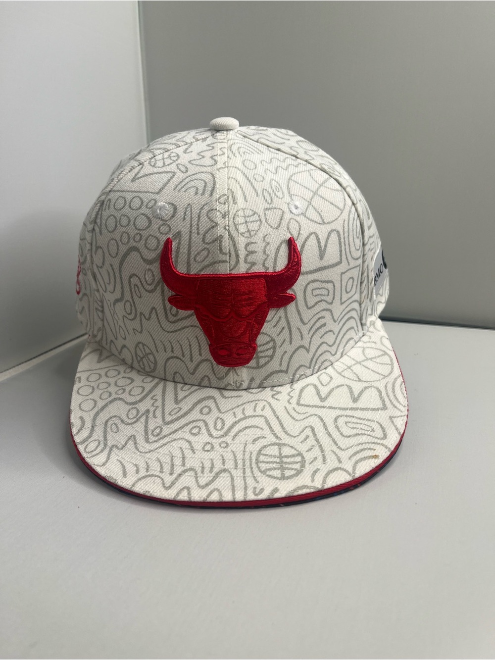 New NBA Chicago Bulls 2021/22 Artist Series KellyKnaga Snapback Hat Cap OS MJ